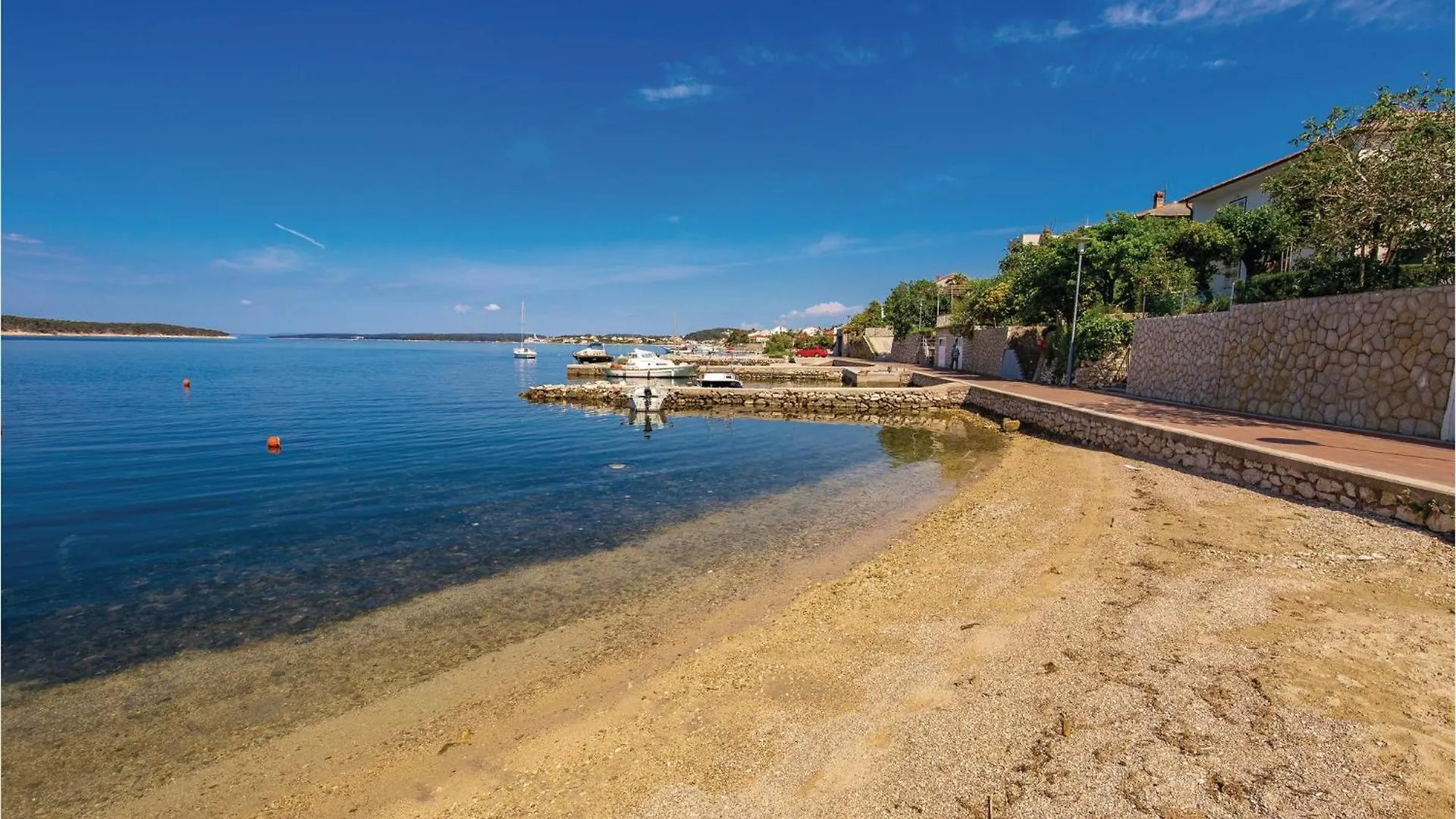 Stunning Apartment In Barbat-Rab With Wifi Barbat na Rabu